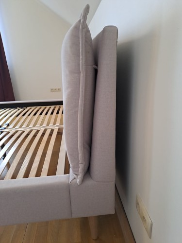 Łóżko tapicerowane Pillows