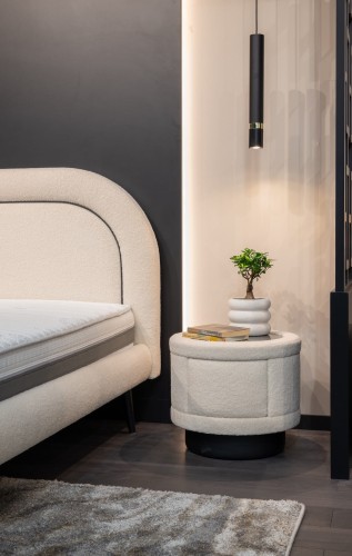 Łóżko tapicerowane Nello z pojemnikiem lub bez