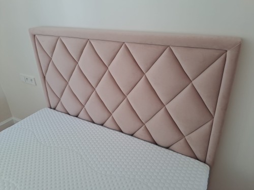 Wezgłowie 402 do łóżka kontynentalnego New Elegance