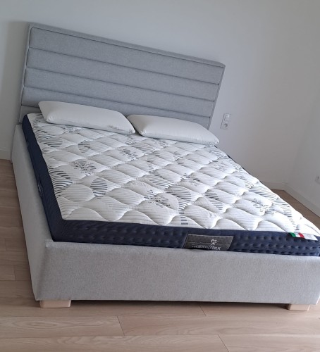 Łóżko Biaggio ramowe z pojemnikiem lub bez