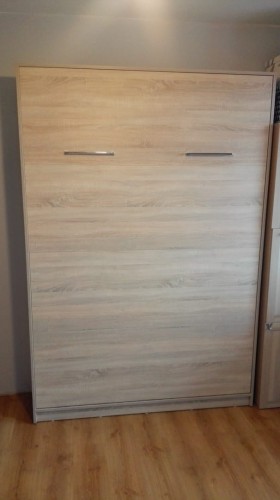 Półkotapczan pionowy New Elegance BASIC 90x200 | 120x200 | 140x200 w białym połysku na frontach z szafami do wyboru