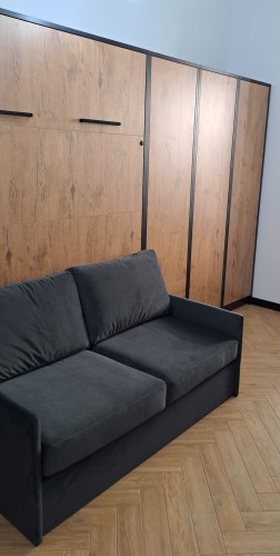 Półkotapczan z sofą GENIUS 140x200 lub 160x200 cm kolory matowe, rozwiązanie do małych pomieszczeń (sofa z pojemnikiem)
