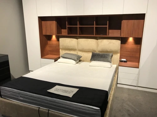 Baza łóżka ze stolikami nocnymi  z systemu zabudowy Sleep Varia fronty biały mat