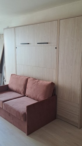 Półkotapczan z sofą GENIUS 140x200 lub 160x200 cm kolory matowe, rozwiązanie do małych pomieszczeń (sofa z pojemnikiem)