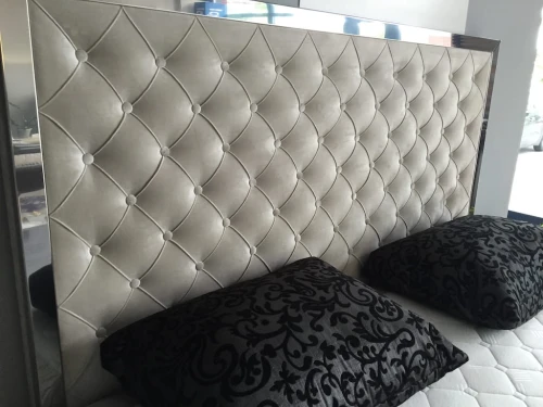 Łóżko kontynentalne 700 z ramką drewnianą - New Elegance