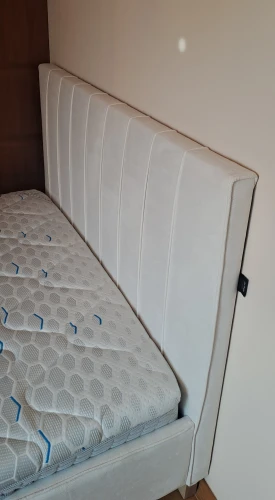 Łóżko tapicerowane Spira