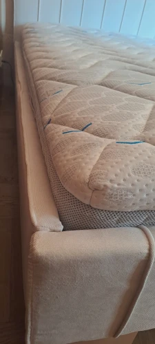 Łóżko tapicerowane Spira