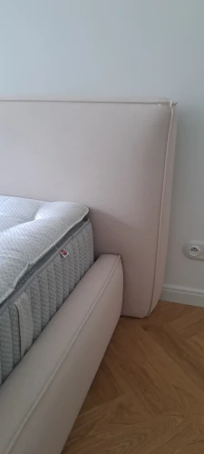 Łóżko tapicerowane Tavira