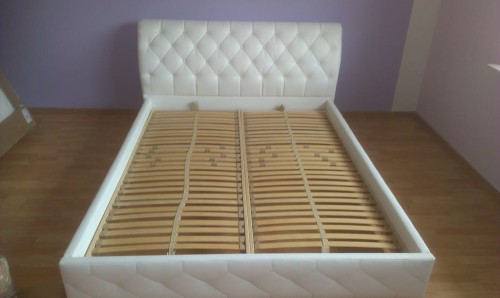 Łóżko tapicerowane 81206