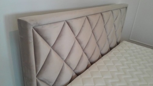 Wezgłowie 402 do łóżka kontynentalnego New Elegance