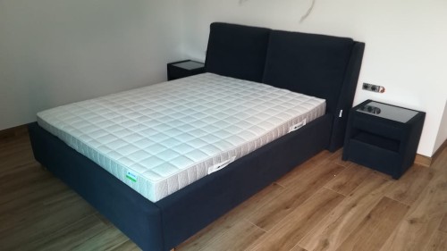 Łóżko tapicerowane Monaco z pojemnikiem lub bez