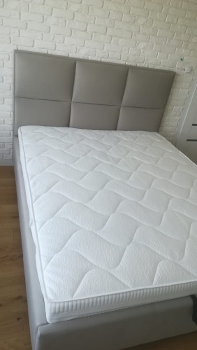 Łóżko tapicerowane Quaddro Plus
