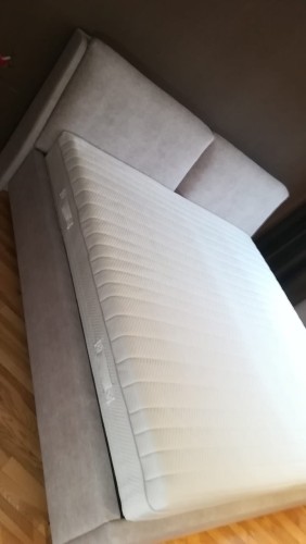 Łóżko tapicerowane Monaco z pojemnikiem lub bez