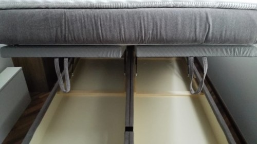 Podstawa P z pojemnikiem łóżka kontynentalnego New Elegance