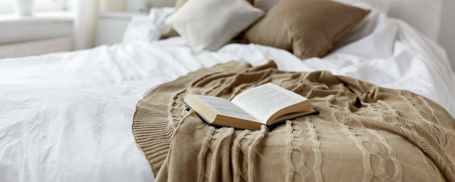 Jak zaaranżować przytulną sypialnię?