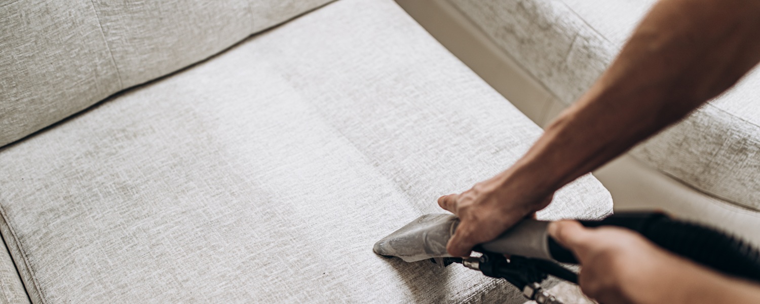 Czym wyczyścić tapicerkę?